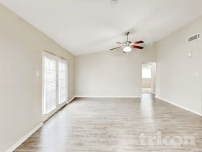 418 David Dr in Grand Prairie, TX - Building Photo - Building Photo