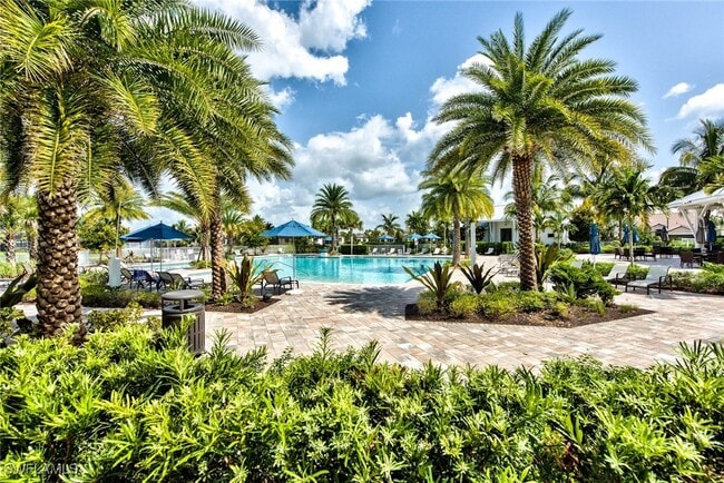 property at 9761 Willet Ct