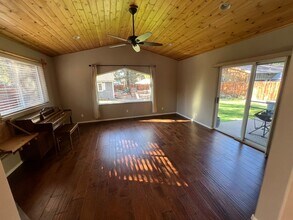 1978 Arrowhead Ave in South Lake Tahoe, CA - Building Photo - Building Photo