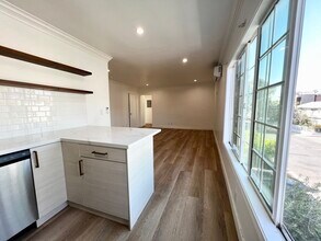 1008 N Stanley Ave in West Hollywood, CA - Building Photo - Building Photo