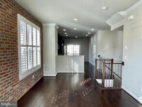 201 Woodstream Cir in Stafford, VA - Building Photo - Building Photo
