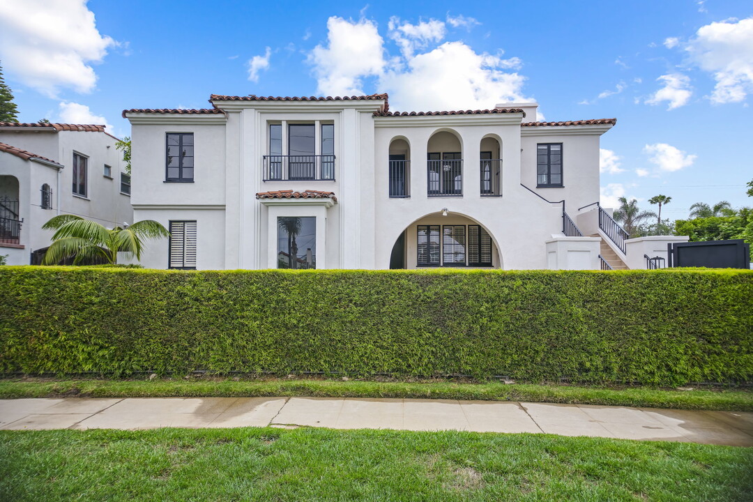 1148 S Stanley Ave, Unit Upper in Los Angeles, CA - Building Photo