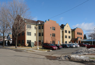 River Village in Minneapolis, MN - Building Photo - Building Photo