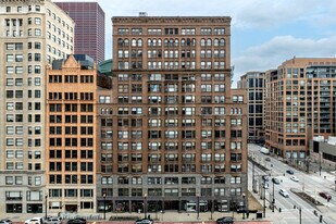 The Manhattan Building in Chicago, IL - Building Photo