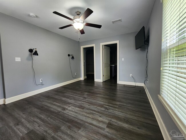 property at 501 Live Oak Ave