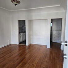 829 1/4 N Formosa Ave in Los Angeles, CA - Building Photo - Building Photo