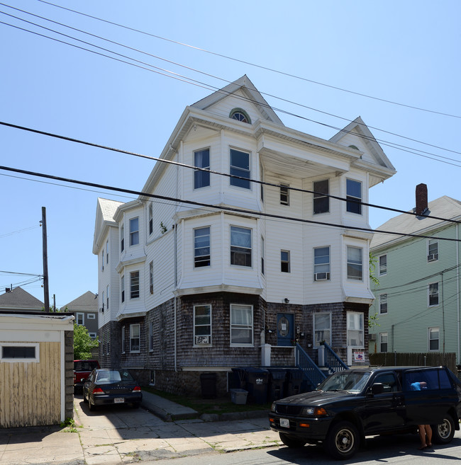 276 Collette St in New Bedford, MA - Building Photo - Building Photo