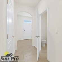 113 Maya Way in Daytona Beach, FL - Foto de edificio - Building Photo