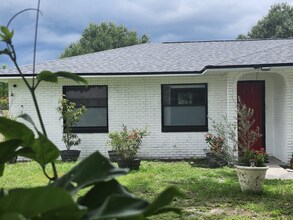 577 Marklen Loop in Polk City, FL - Building Photo - Building Photo