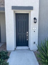 7226 N Decatur Blvd in North Las Vegas, NV - Building Photo - Building Photo