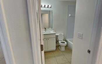 374 Willow Song Ct in Eustis, FL - Building Photo - Building Photo