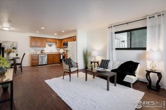 645 Manhattan Pl in Boulder, CO - Building Photo - Building Photo