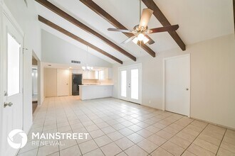 2449 E Jerome Ave in Mesa, AZ - Foto de edificio - Building Photo