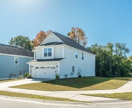 109 Abbey Ter Rd in Moncks Corner, SC - Building Photo - Building Photo