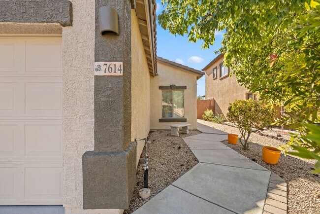 7614 E Fair Meadows Loop in Tucson, AZ - Building Photo - Building Photo