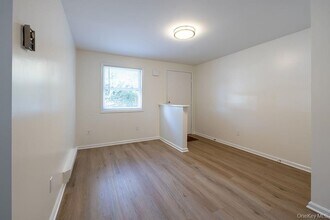 2145 Saw Mill River Rd in Yorktown Heights, NY - Building Photo - Building Photo