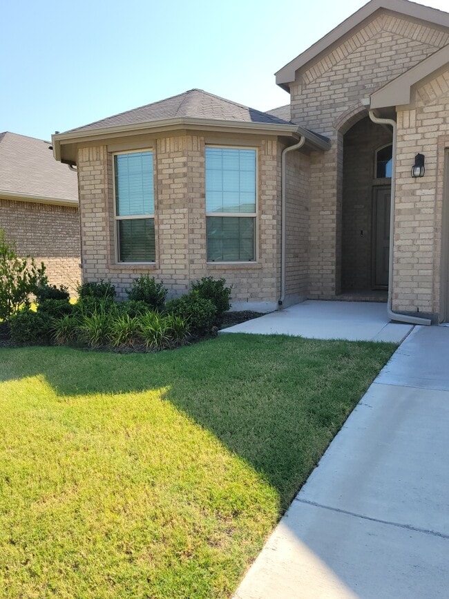 property at 11512 Harp Ln