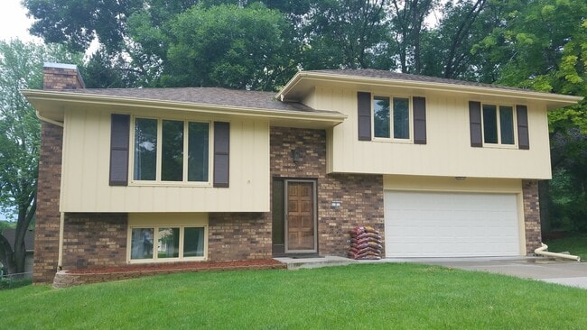 property at 2 Decatur Cir