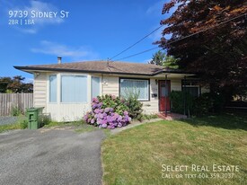 9739 Sidney St in Chilliwack, BC - Building Photo