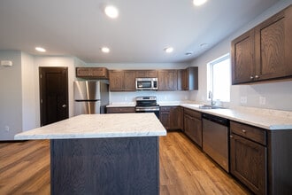 668 4th Cir Dr SW in Lonsdale, MN - Building Photo - Building Photo