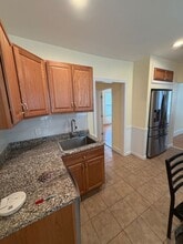8 Wilson St, Unit #2 in Lynn, MA - Foto de edificio - Building Photo