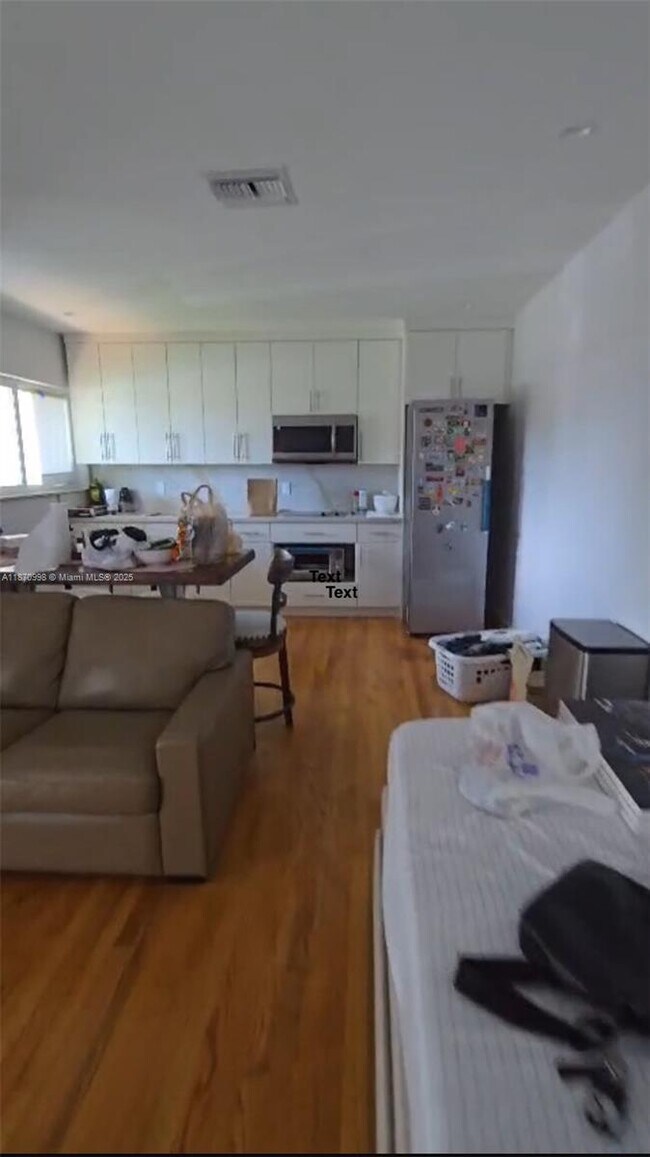 5911 SW 6th St in Miami, FL - Building Photo - Building Photo