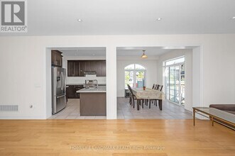 8 Dougherty Ct in Hamilton, ON - Building Photo - Building Photo