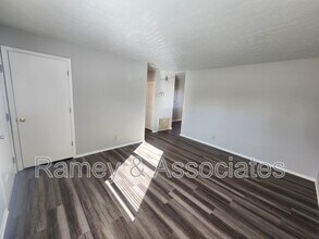 4509 Planetree Dr in Louisville, KY - Building Photo - Building Photo