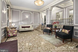 2707 Adams Mill Rd NW in Washington, DC - Building Photo - Building Photo