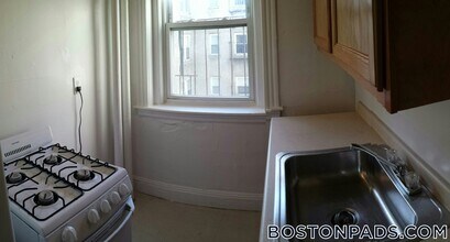 1175 Boylston St in Boston, MA - Building Photo - Building Photo