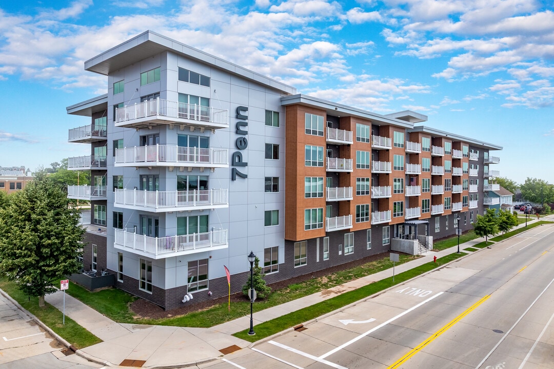 7Penn in Sheboygan, WI - Foto de edificio