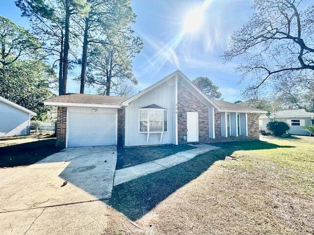 property at 806 Meadow Ln