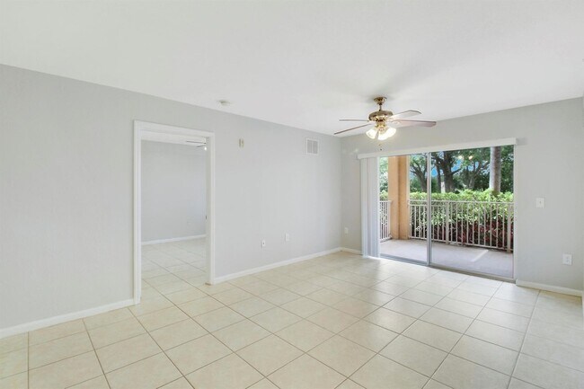 161 SW Palm Dr, Unit 104 in Port St. Lucie, FL - Building Photo - Building Photo