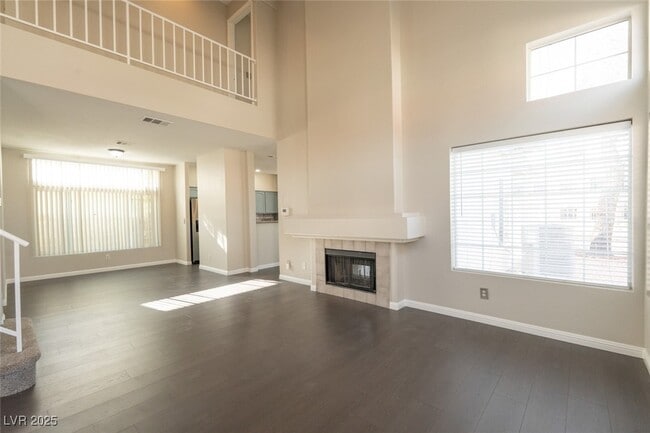 7528 Holloran Ct in Las Vegas, NV - Building Photo - Building Photo