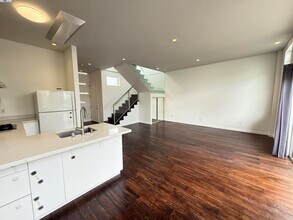 317 Cortland Ave in San Francisco, CA - Building Photo - Building Photo