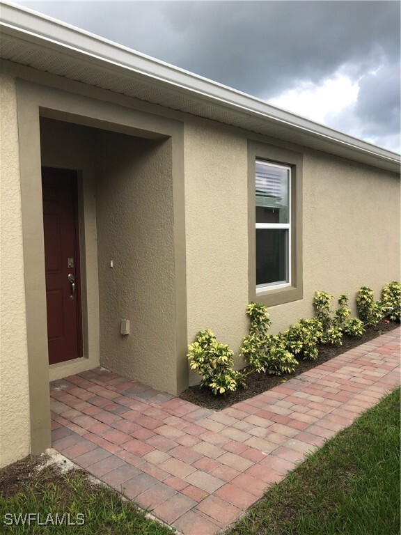 10736 Crossback Ln in Lehigh Acres, FL - Building Photo - Building Photo