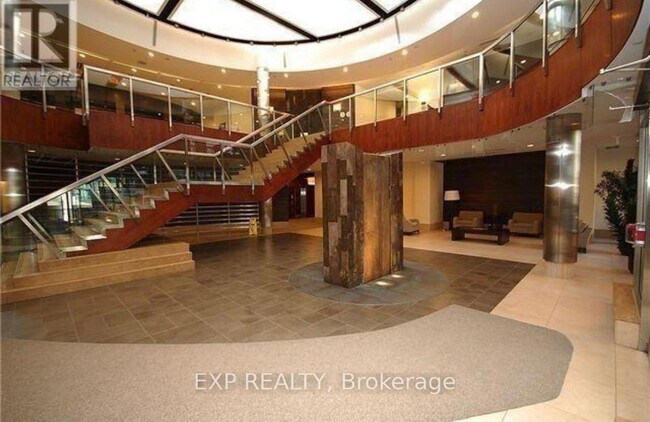 3888 Duke of York Blvd in Mississauga, ON - Building Photo - Building Photo