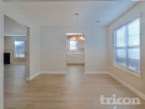 629 Amberwood Dr in Villa Rica, GA - Foto de edificio - Building Photo