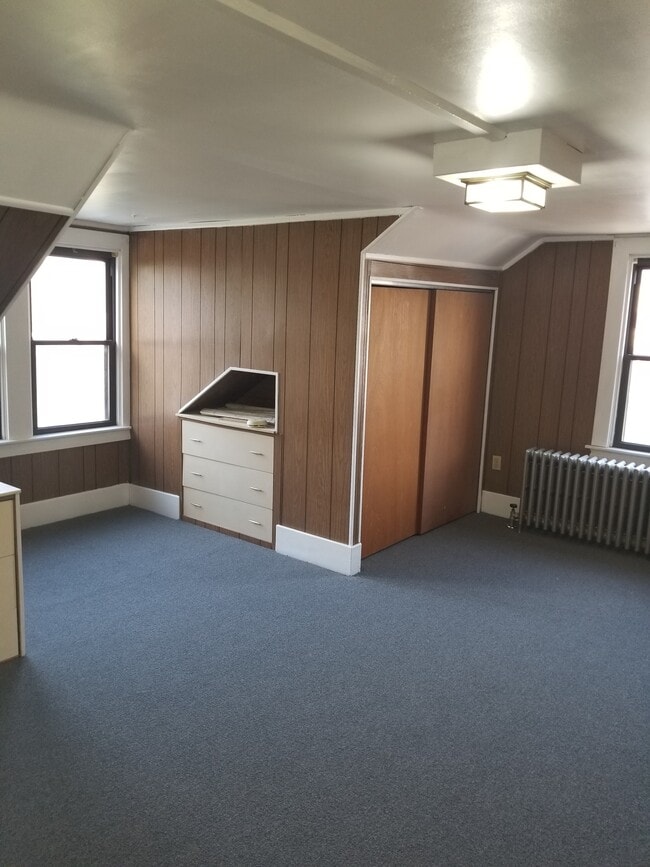 2411 Mount Troy Rd, Unit 2411 Mt. Troy Road, 2nd F