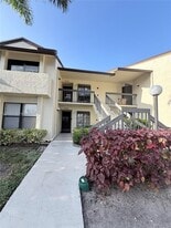 3310 Perimeter Dr in Greenacres, FL - Building Photo