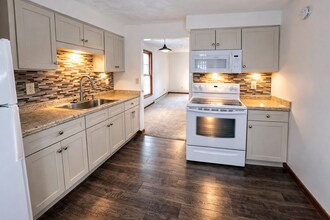 3306 Shelley Dr in Mansfield, OH - Building Photo - Building Photo