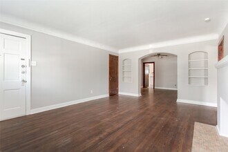 5918 La Vista Dr, Unit 1 in Dallas, TX - Building Photo - Building Photo