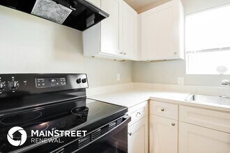 719 W Park St in Sugar Land, TX - Building Photo - Building Photo