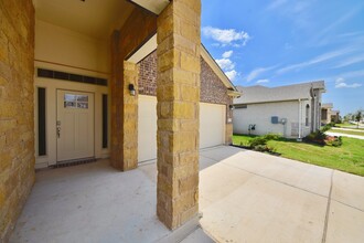 18509 Cercina Trl in Pflugerville, TX - Building Photo - Building Photo