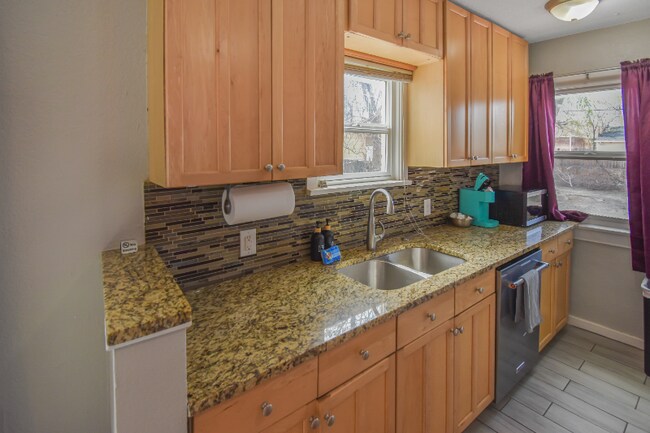 1621 Trenton St in Denver, CO - Foto de edificio - Building Photo