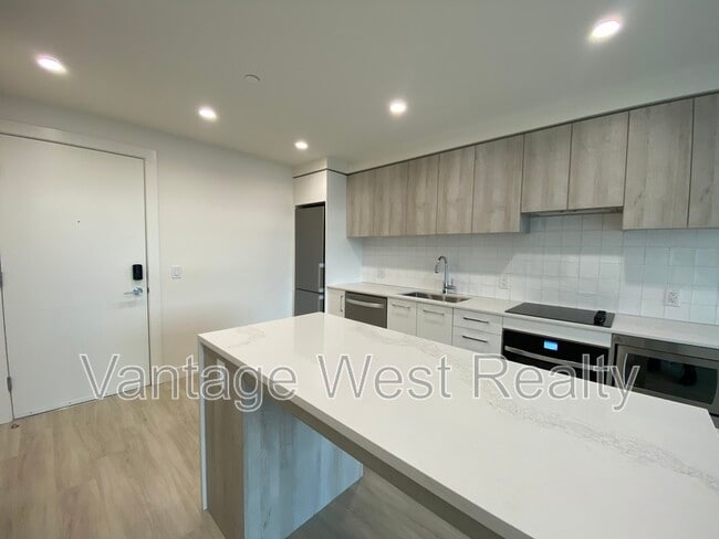 property at 3699-3699 Capozzi Rd