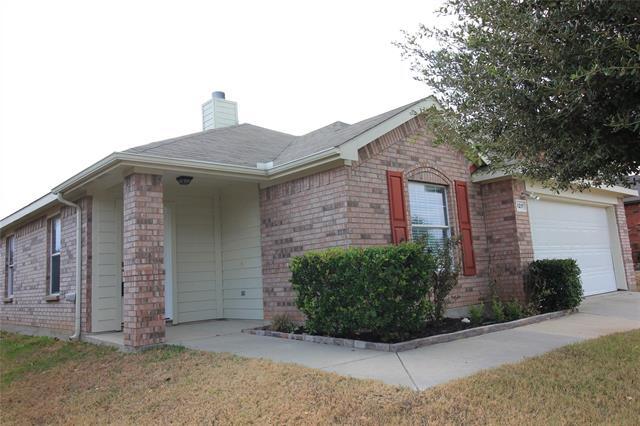 1217 Artesia Dr in Haslet, TX - Building Photo