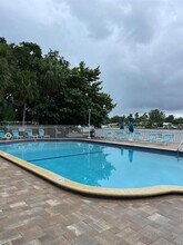 1455 N Treasure Dr, Unit 7D in North Bay Village, FL - Building Photo - Building Photo