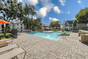 Cedars at River Legacy Park in Arlington, TX - Building Photo