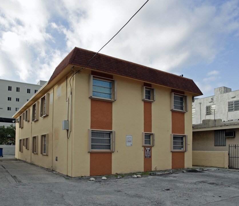 1436 SW 7th St in Miami, FL - Building Photo